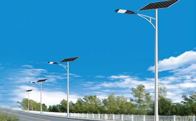 农村道路装定西太阳能路灯选多大瓦数实测