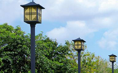 太阳能定西庭院灯怎么选亮度与续航更耐用